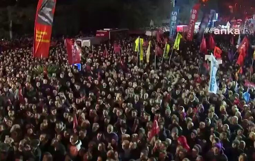 tkJHpYRNBug 9bBr.jpg