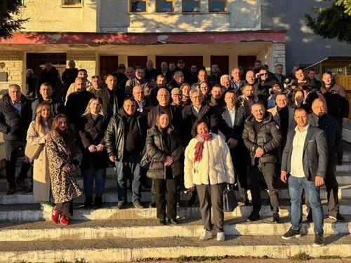 485580786 1203390798455700 6506414231362337795 n.jpg?stp=dst jpg s600x600 tt6& nc cat=101&ccb=1 7& n.jpg