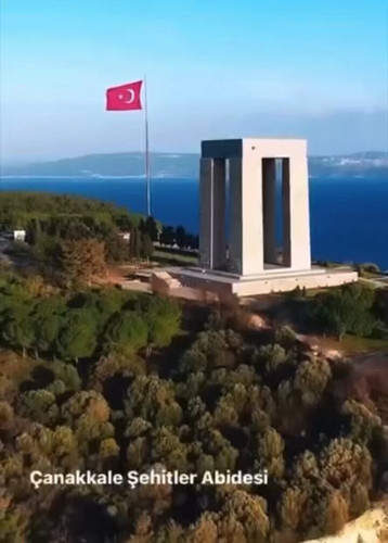  EVHAzghzOUVlyqT.jpg