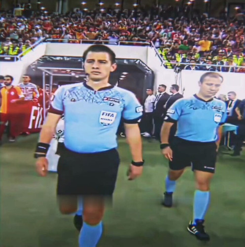 YzUgYa vO8VThBnN.jpg