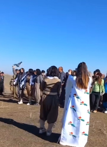 GmKruE2awAAu jv.jpg