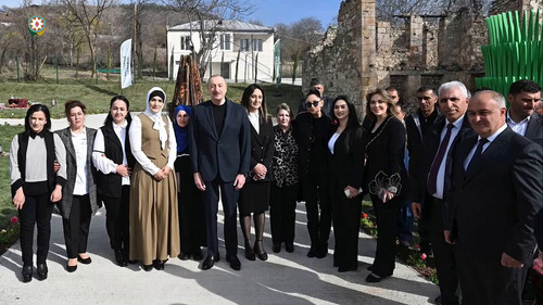 la04kq0vLwmRNI O.jpg