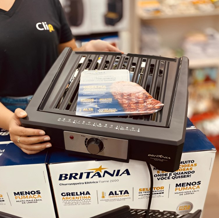 Churrasqueira Elétrica Britânia Bcq2000 Flame Grelha Argenti Cor Preto 220V