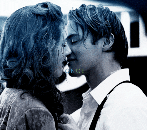 tumblr b9ccc7967837b1a70f021c434711cbab 581caa28 540.gif