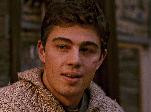 tumblr cf40abe45f8a1a16bf847d739b2a04e9 0517c4a5 540.gif