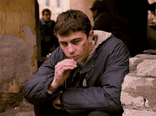 tumblr a3edc9f06d337554f50f61e53ce9c3ae 3d7ba11e 540.gif