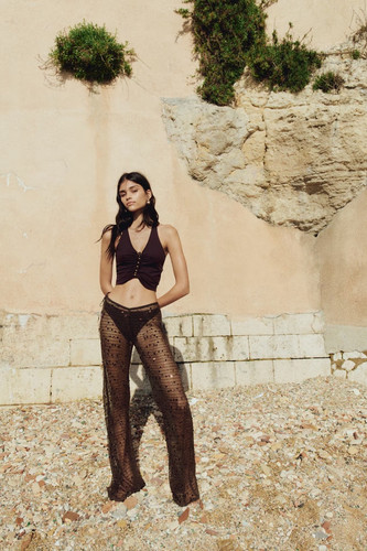 HM Beach Vacation 2025 Lookbook05.jpg