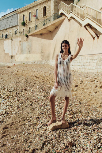 HM Beach Vacation 2025 Lookbook02.jpg