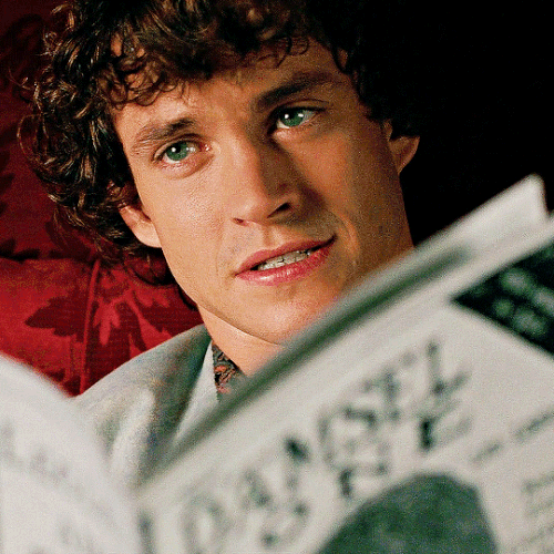 tumblr 47581531aeeaf3f1f2874156d5c3a5df af03fab5 540.gif