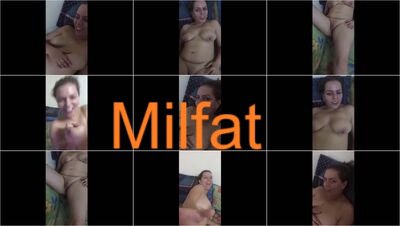 شرموطة مصريه لبوة اوي المتناك بيصورها وهيا من غير لبس وبيقولها افتحي راجلك وريني كسك ياشرموطه