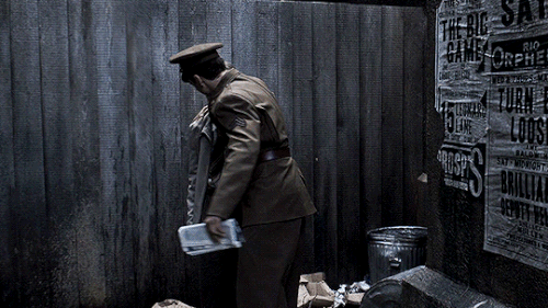 tumblr 876cca24ee07fc367e73b0cafa51600c 89fcdd44 540.gif