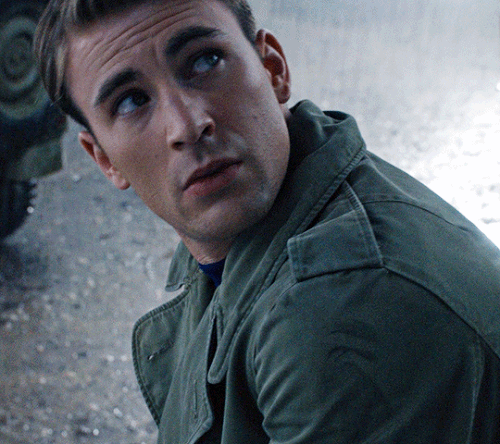 tumblr cdc86d3d5b7045e1ff9494e5e5c228c6 7cd50f8f 540.gif
