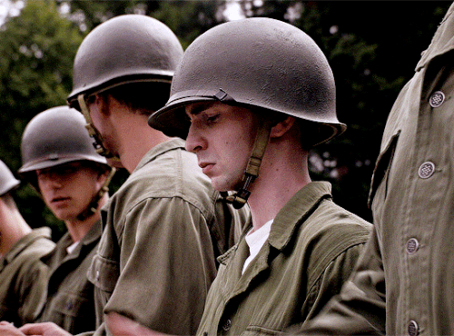 tumblr 447b3647bf033ed93b2336d18c59c339 50876900 540.gif
