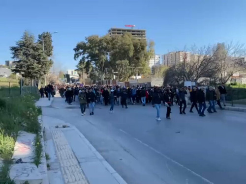 yvJO3NNAR3aHK4J .jpg