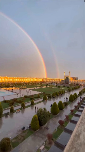 AzSiy0B5TrWRkA0 .jpg