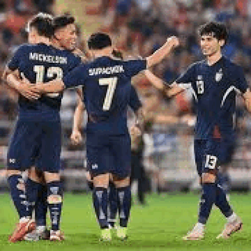 ezgif.com resize (17).gif