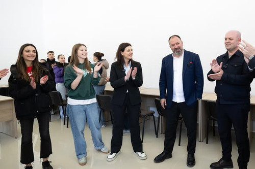 485725274 18492347173062677 7709790528844045560 n.jpg?stp=dst jpg p526x395 tt6& nc cat=103&ccb=1 7& .jpg