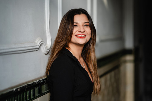 241126 Derin Atay 026 low res.jpg