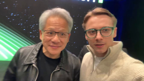 Ra33NR DiYQ5HTcq.jpg