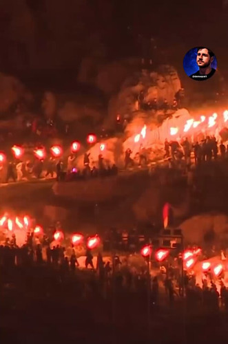 r7 JuilrWrsmAb7f.jpg