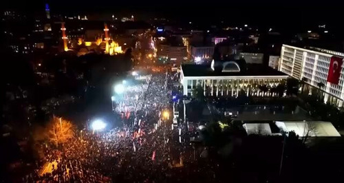 YAnu 7HvryC4z6QU.jpg