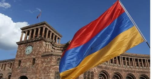 6792797065576076736?url=https%3A%2F%2Fwww.1lurer.am%2Fimages%2Fnews%2F47%2F234448%2Fmycollages 2025 .jpg