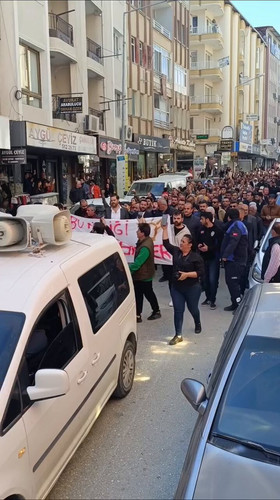 NCgB7I1GpU j N15.jpg