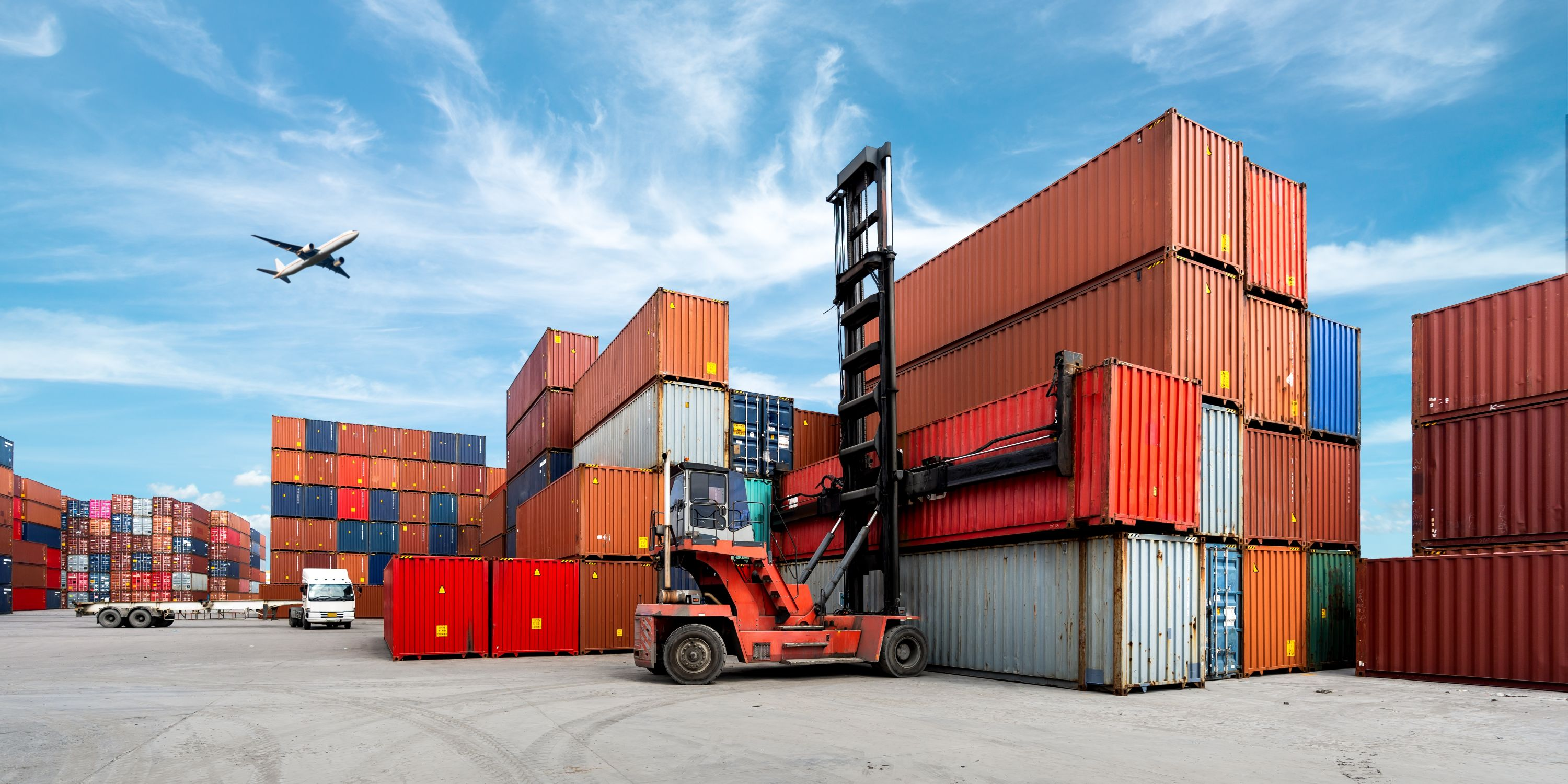 Simplifican los procesos de exportación desde ARCA mediante dos nuevas disposiciones