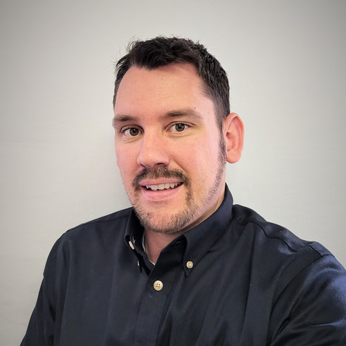 Mark Otto Head Shot email sig large.jpg