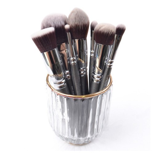 makeup brushes.jpg