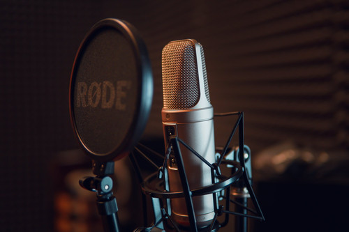Best Voice Over Agencies in Los Angeles.jpg