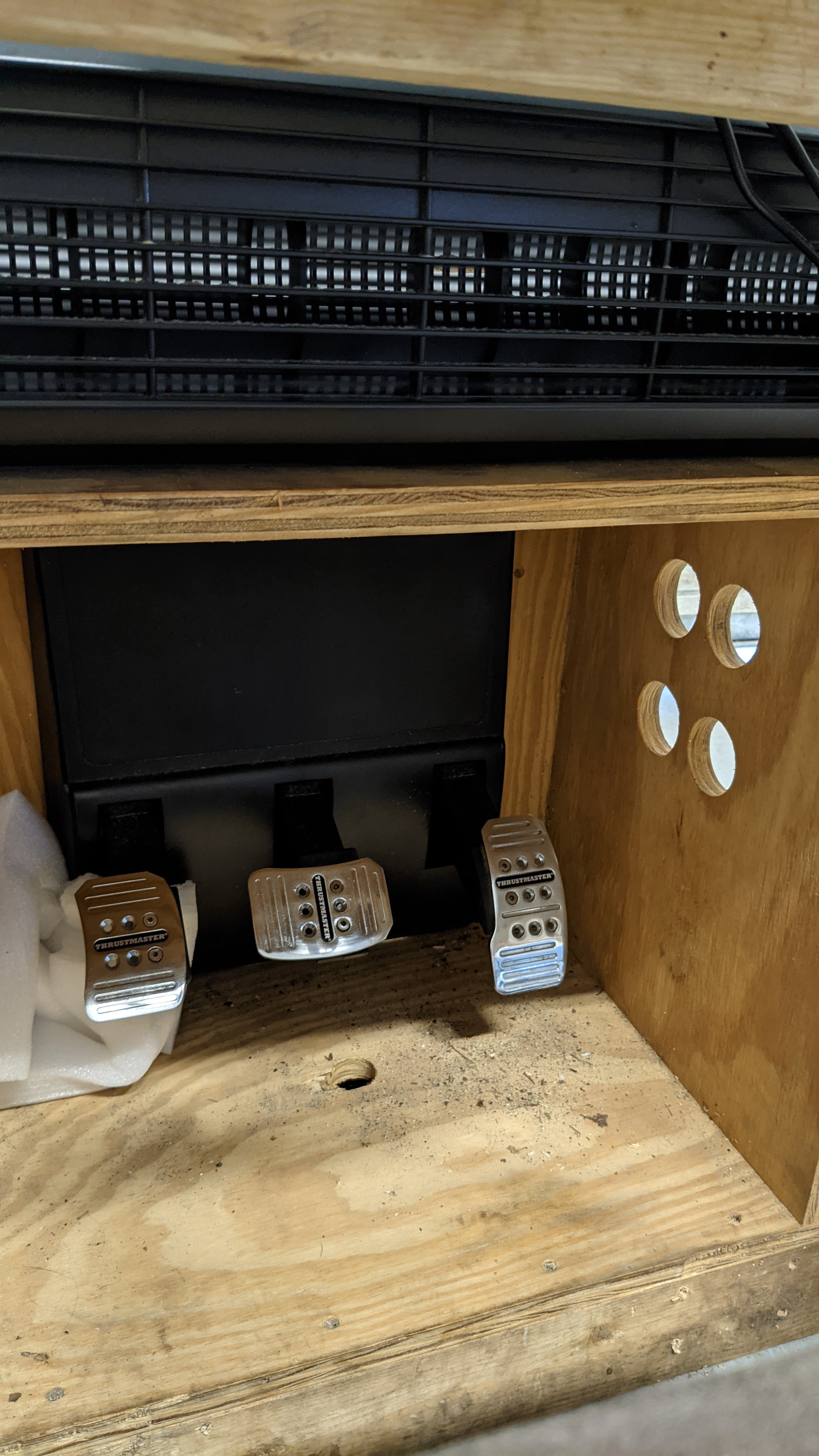 Got some new wheels aka poor man's montion 😅 : r/simracing