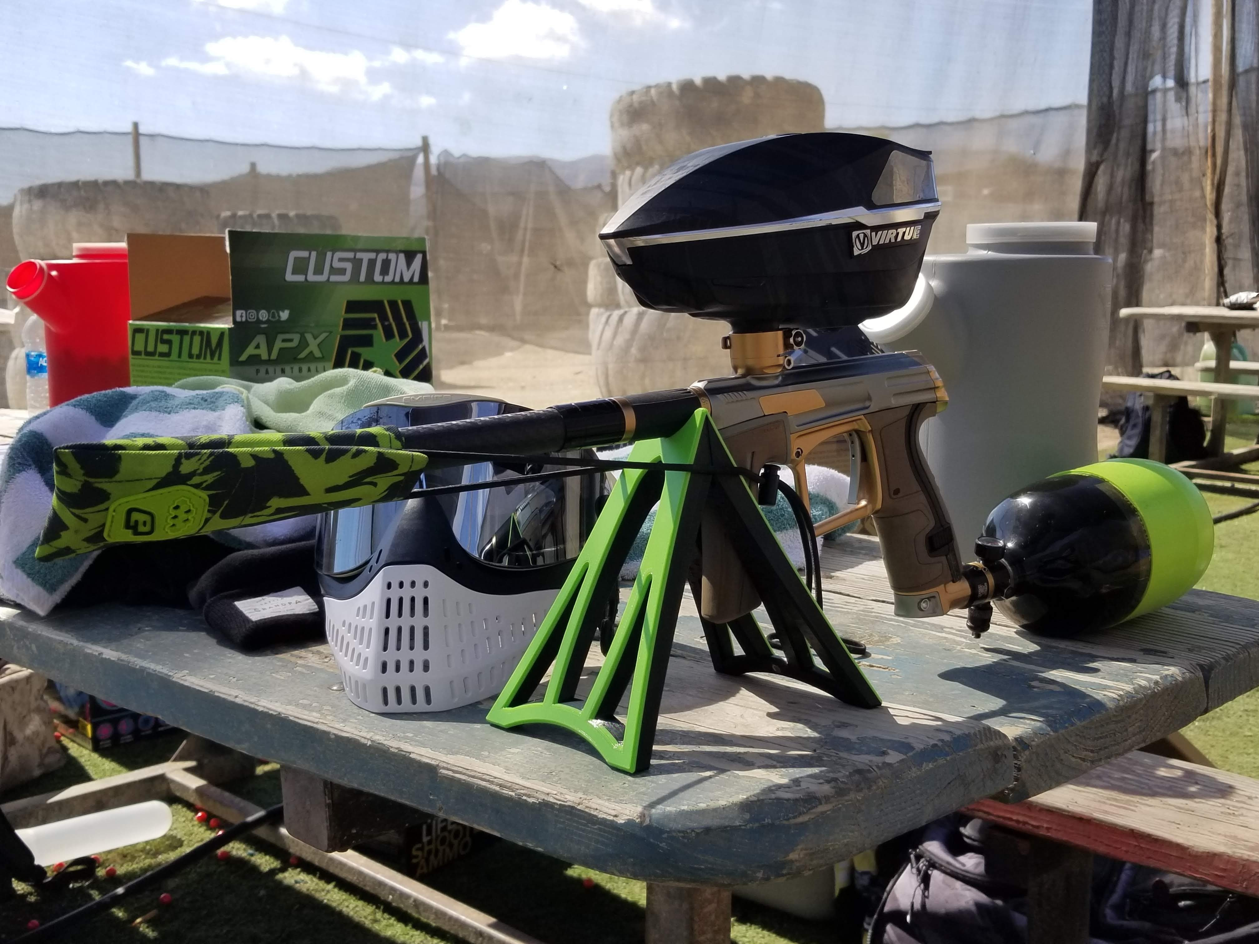 Just finished a cheap gun stand. Turned out better than I anticipated