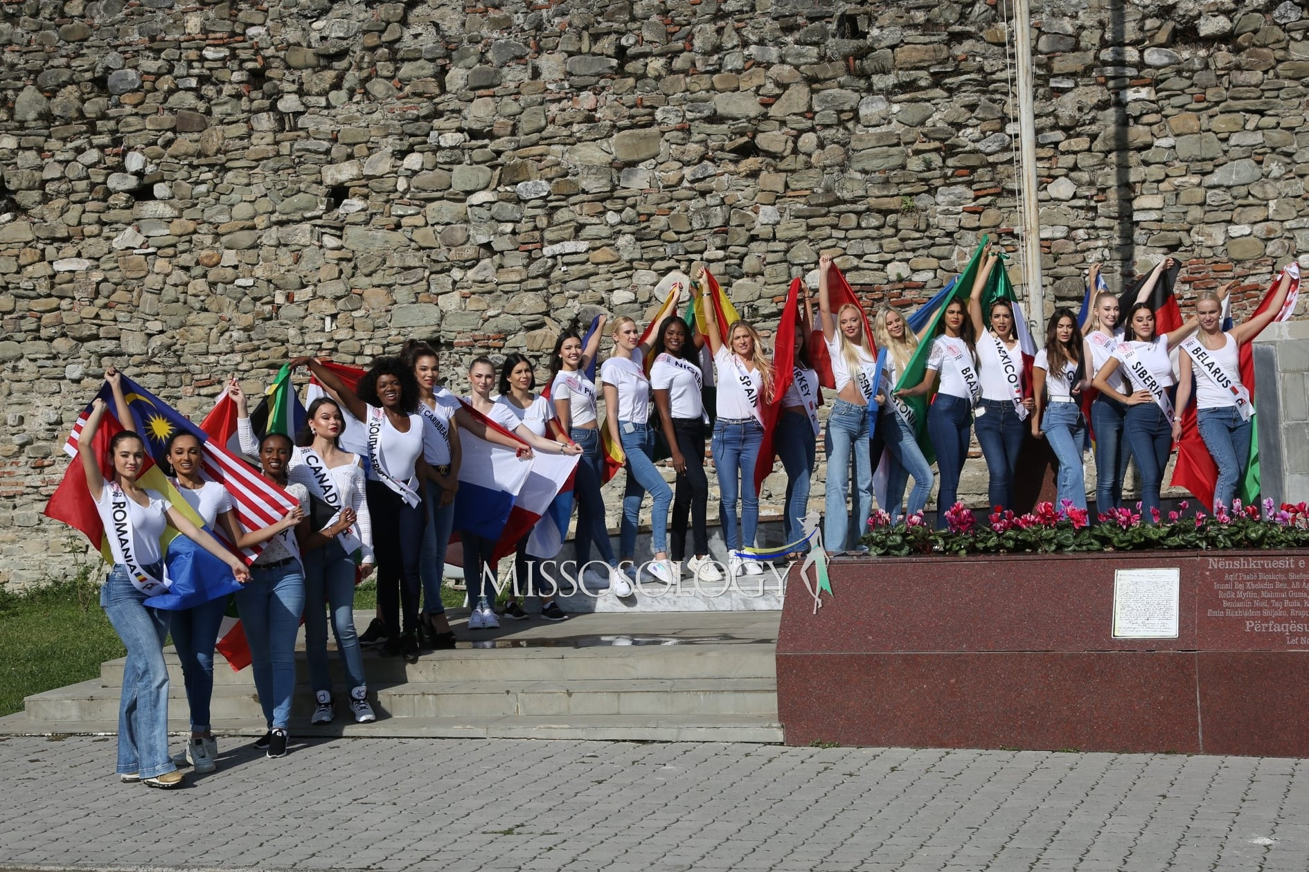 candidatas a the miss globe 2021. final: 05 nov. - Página 12 5a1o2p