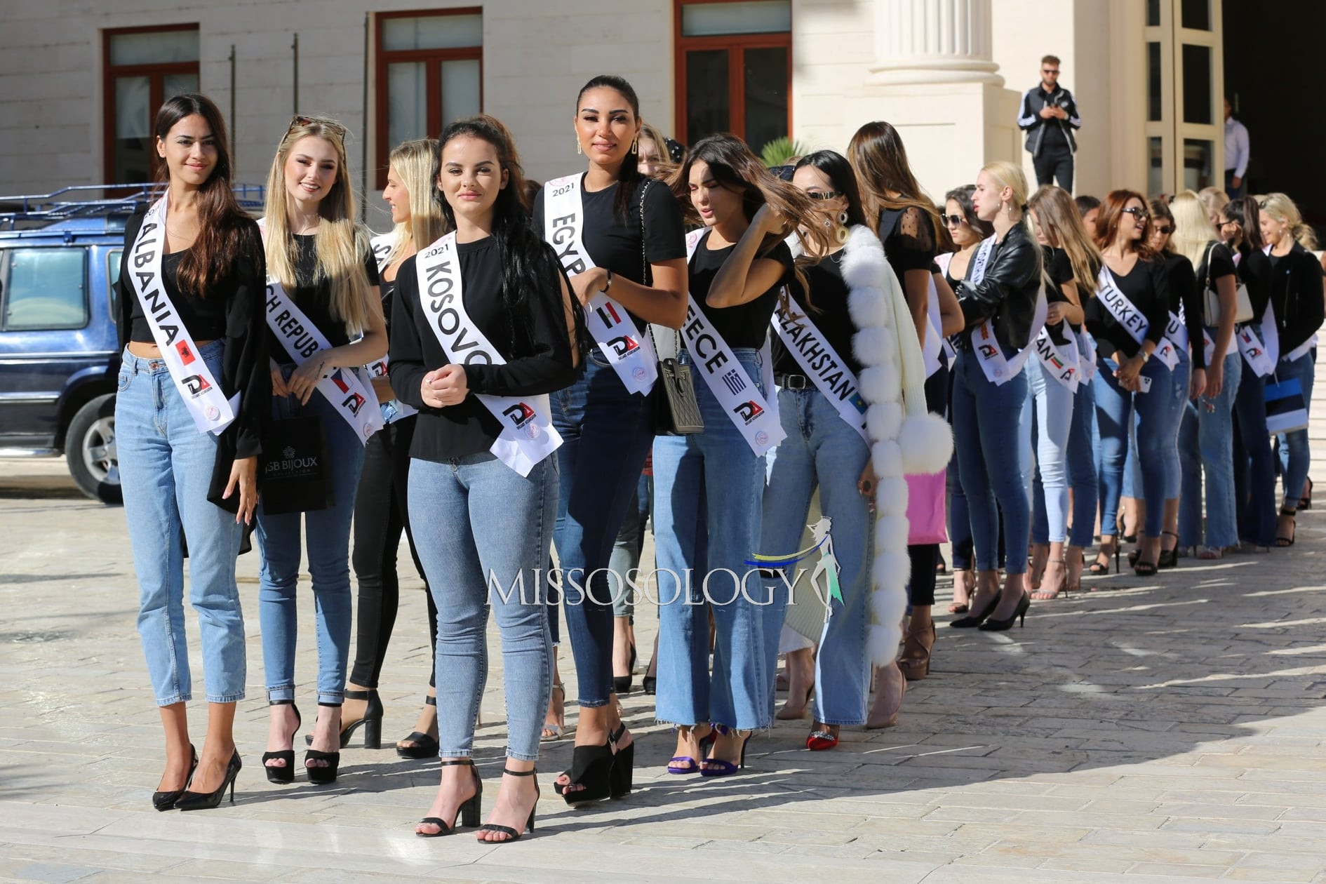 candidatas a the miss globe 2021. final: 05 nov. - Página 15 5l2X14