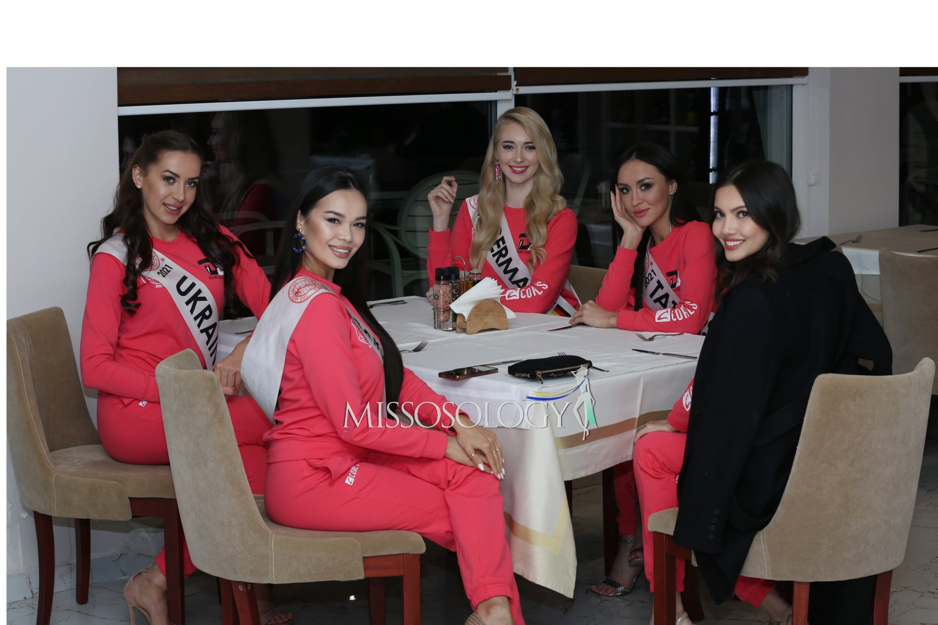 candidatas a the miss globe 2021. final: 05 nov. - Página 26 5lTwV2