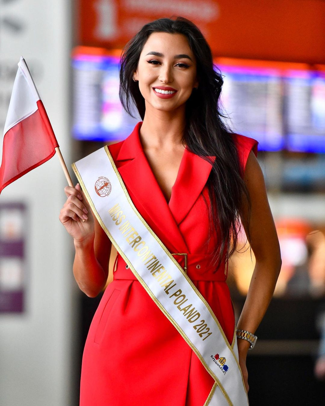 candidatas a miss intercontinental 2021. final: 29 oct. - Página 26 5orhhX