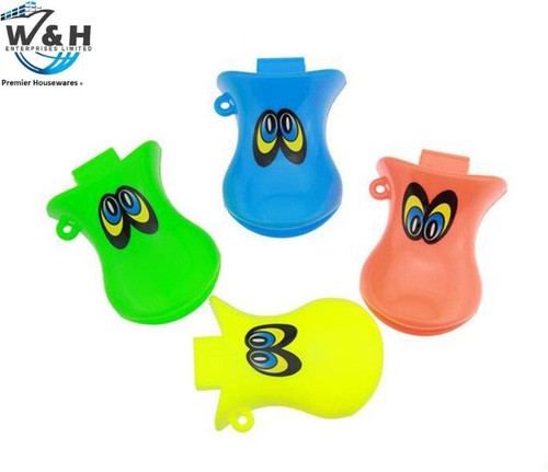 200pcs plastic toy whistles cartoon duck whistle cheer props whistle toy holiday party gift for kids.jpg