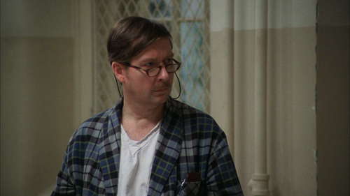 One.Flew.Over.the.Cuckoo's.Nest.1975.1080p.BluRay.DD5.1.3Audio.x265 10bit HDS.mkv 20220904 210923.41.png