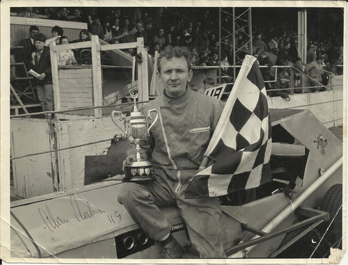 886696 10201484607746676 2011676815 o.jpg