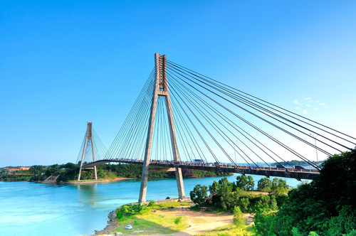 Wisata Jembatan Barelang yang terdapat di Provinsi Kepulauan Riau.png