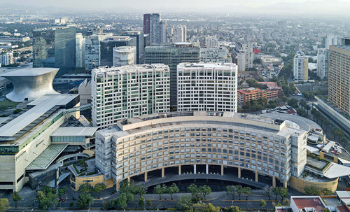 Antara 2007 sordo madaleno cdmx mixto polanco arquitectura 03.jpg