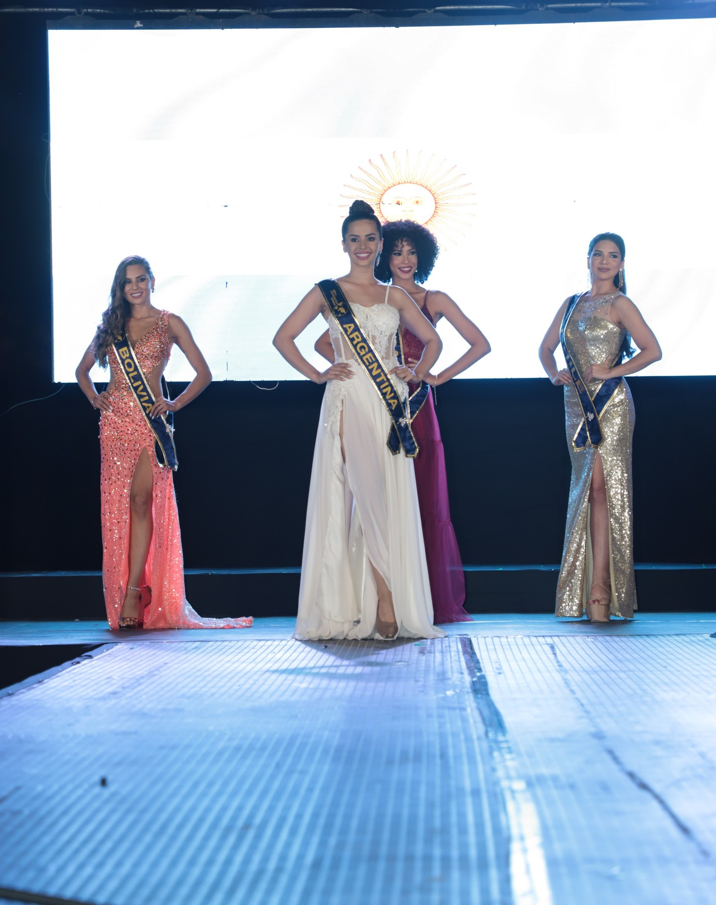 candidatas a miss continentes unidos 2022. final: 6 agosto. - Página 11 8GZEbV