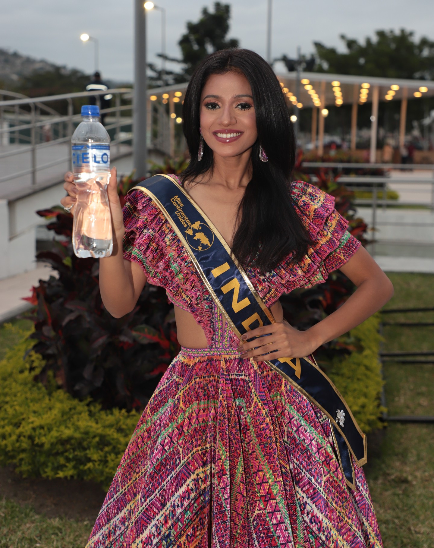 candidatas a miss continentes unidos 2022. final: 6 agosto. - Página 13 8V3riJ