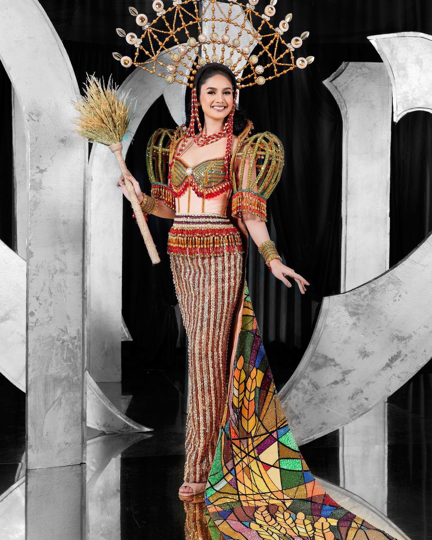 tracy maureen perez vence miss world philippines 2021.  - Página 25 ADiLcG