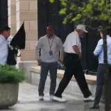 Trump Faces Backlash pentru menţinerea Iranului cu distragere