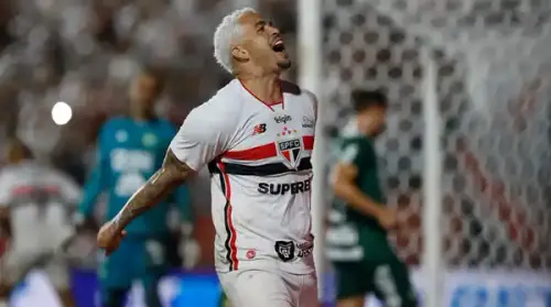 Luciano pode se tornar o jogador mais longevo do São Paulo após a saída de Arboleda