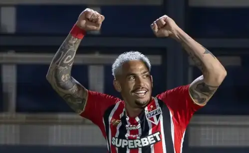Luciano se aproxima de marca histórica pelo São Paulo após saída de Arboleda