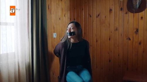 Aglama Anne Ep 7 Aslihan Malbora chl, b&g 3.jpg