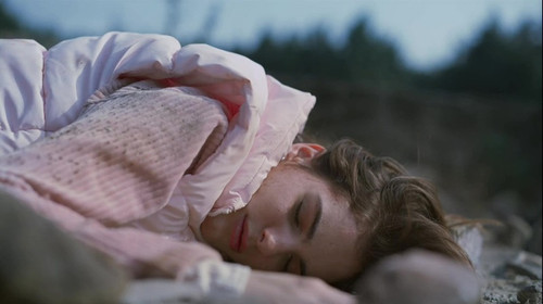 Hermanas, un amor compartido Ep 45 Michelle Pellicer fall 1.jpg